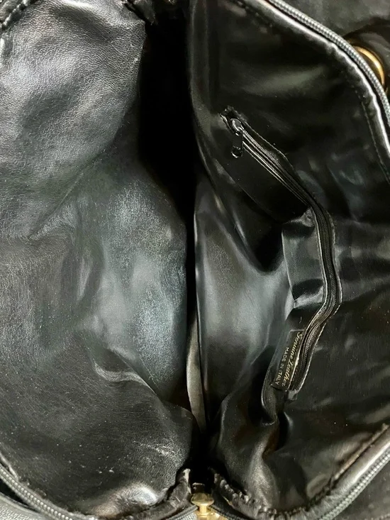 Via Veneto Vintage Black Leather Triple Compartment Tote Dual Gold Chain Handles - Picture 8 of 13